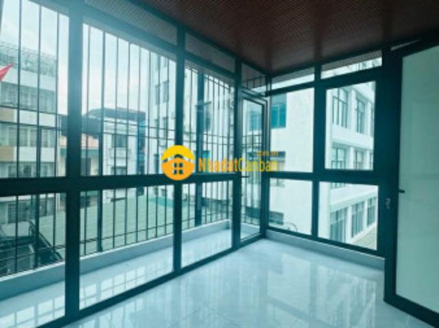 Nhà mặt phố bán