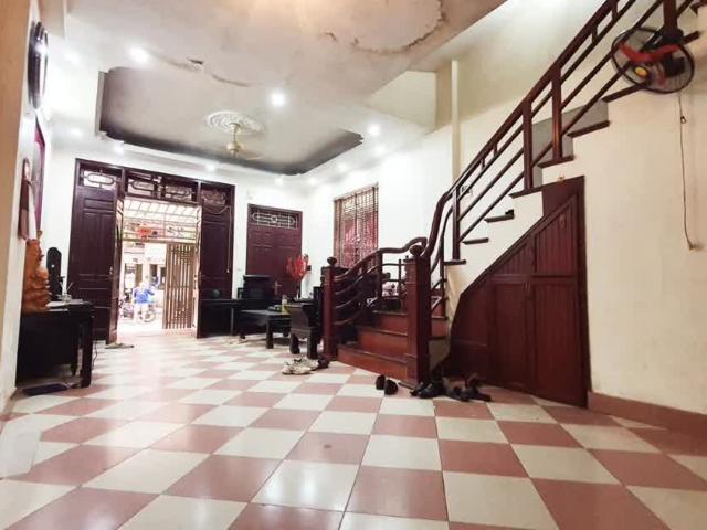 Nhà mặt phố bán tại Hoàn Kiếm, Hà Nội