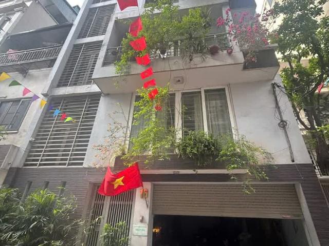 Nhà bán tại Hoàn Kiếm, Hà Nội
