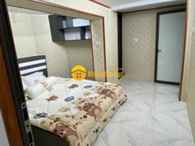 Nhà mặt phố bán
