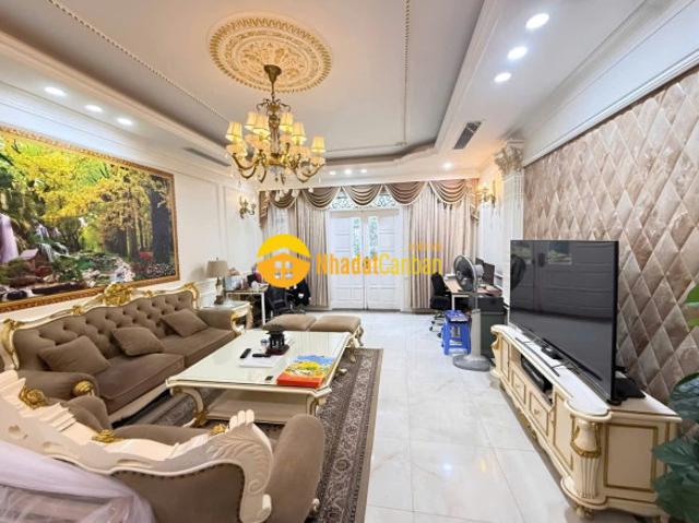 Nhà mặt phố bán