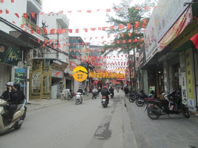 Nhà mặt phố bán