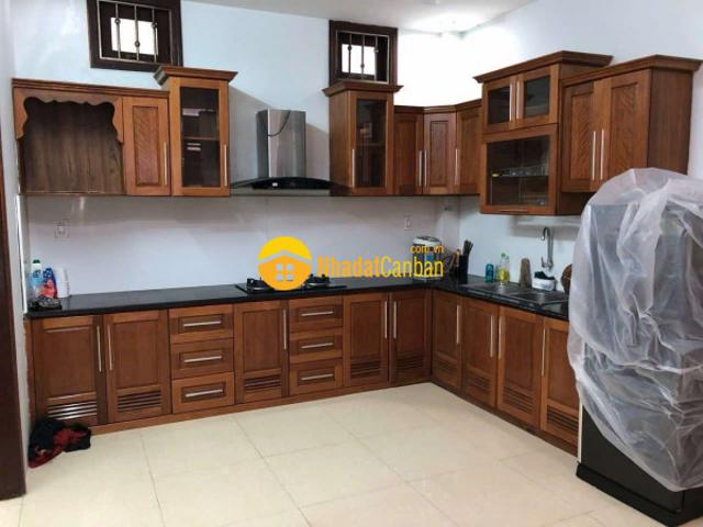 Nhà mặt phố bán