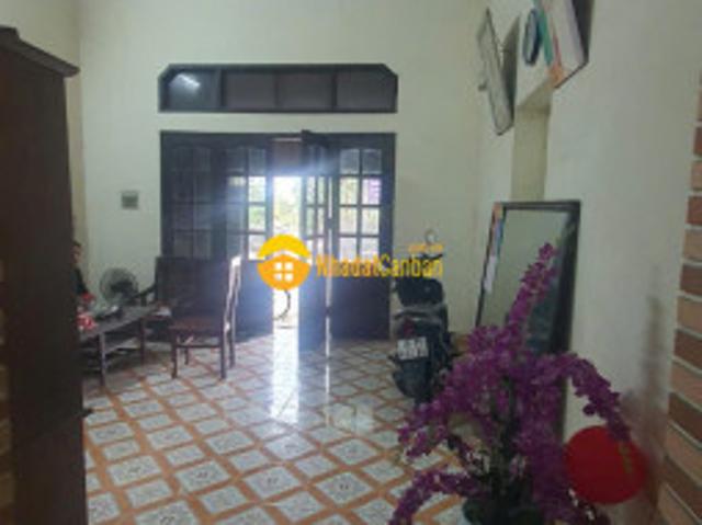 Nhà mặt phố bán