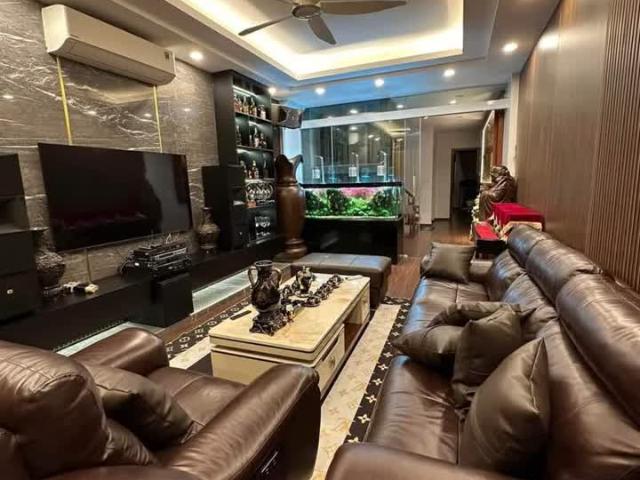 Nhà bán tại Hoàn Kiếm, Hà Nội