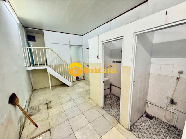 Nhà mặt phố bán