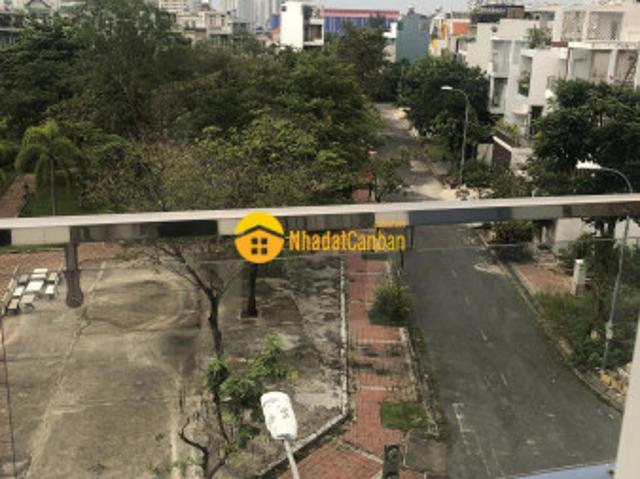 Nhà mặt phố bán