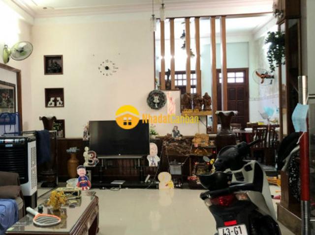 Nhà mặt phố bán