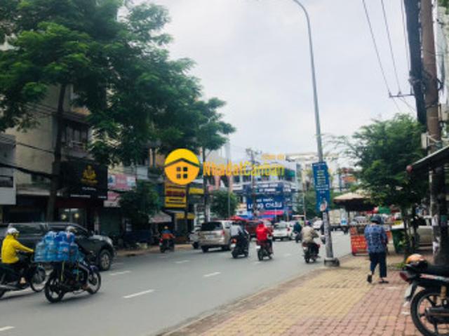 Nhà mặt phố bán