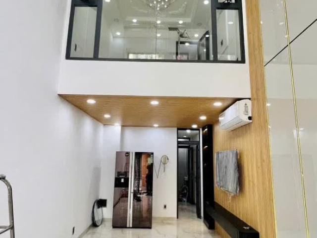 Nhà bán tại Khuôn viên UBND Thành phố Hồ Chí Minh, Thành phố Hồ Chí Minh