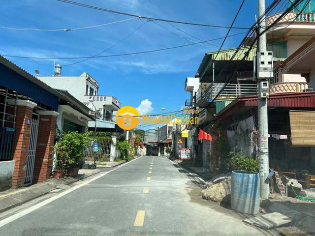 Nhà mặt phố bán