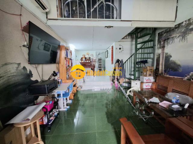 Nhà mặt phố bán