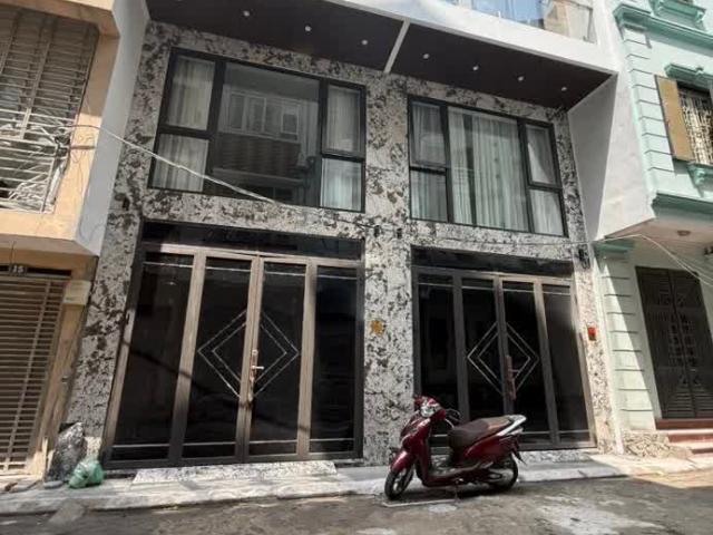 Nhà bán tại Hoàn Kiếm, Hà Nội