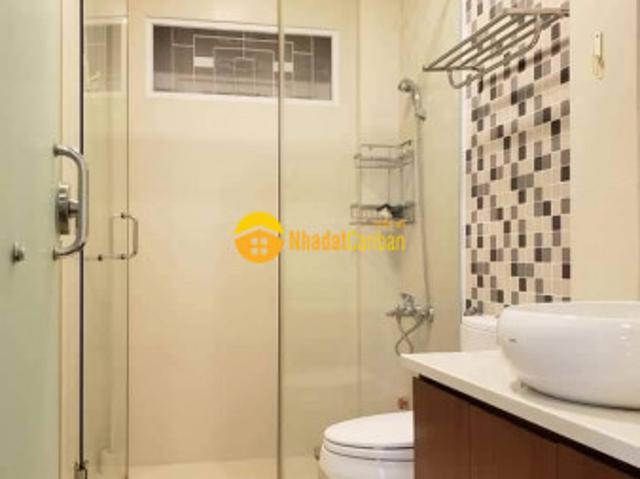 Nhà mặt phố bán