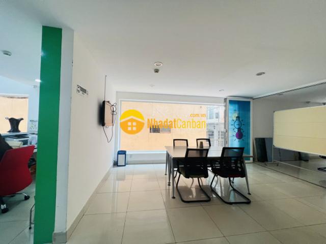 Nhà mặt phố bán