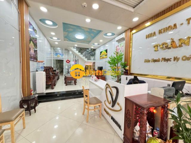 Nhà mặt phố bán