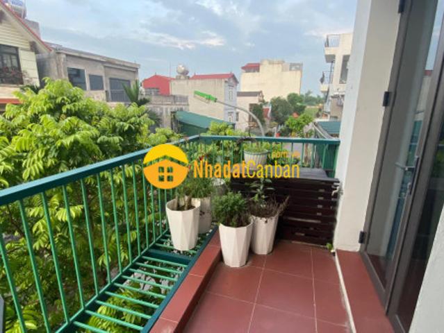 Nhà mặt phố bán