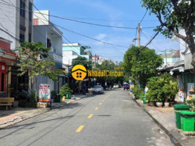 Nhà mặt phố bán