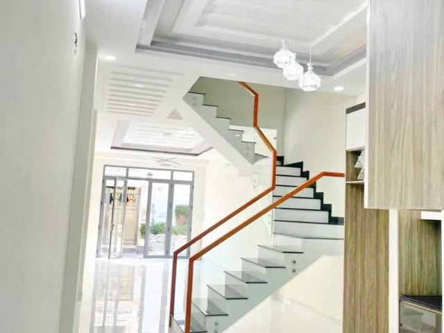 Nhà bán tại Khuôn viên UBND Thành phố Hồ Chí Minh, Thành phố Hồ Chí Minh