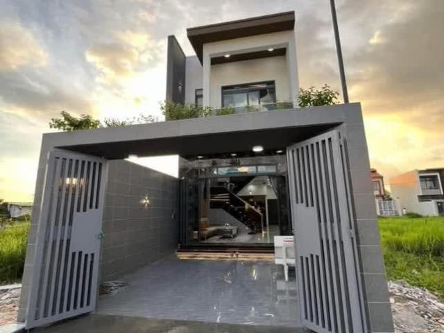 Nhà mặt phố bán