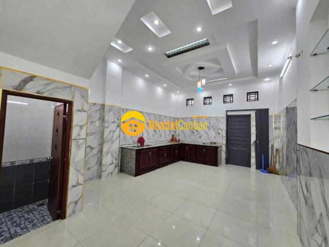Nhà mặt phố bán