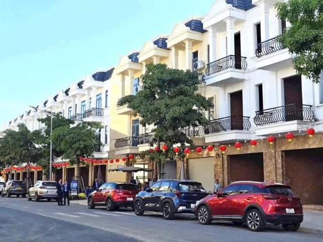Nhà mặt phố bán tại Gia Lai