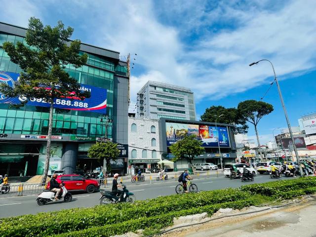 Nhà mặt phố bán