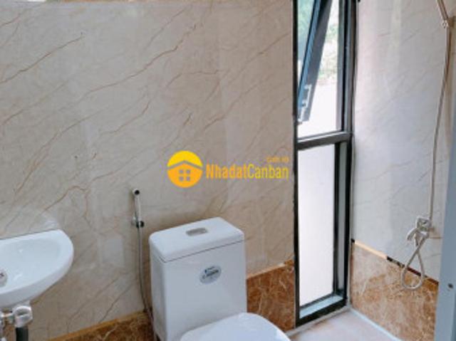 Nhà mặt phố bán