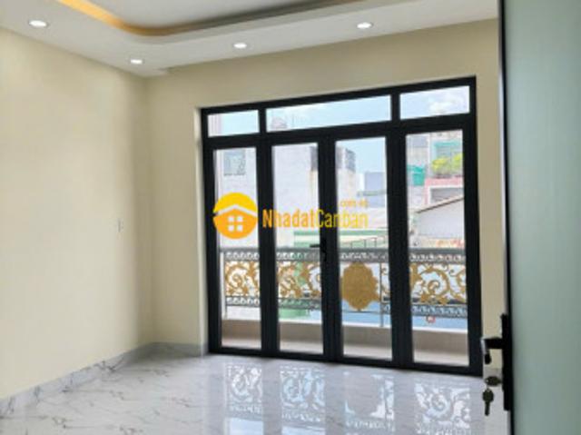 Nhà mặt phố bán