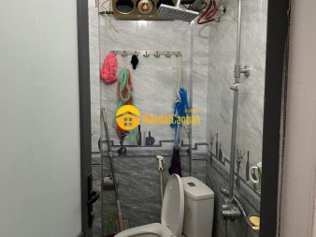 Nhà mặt phố bán