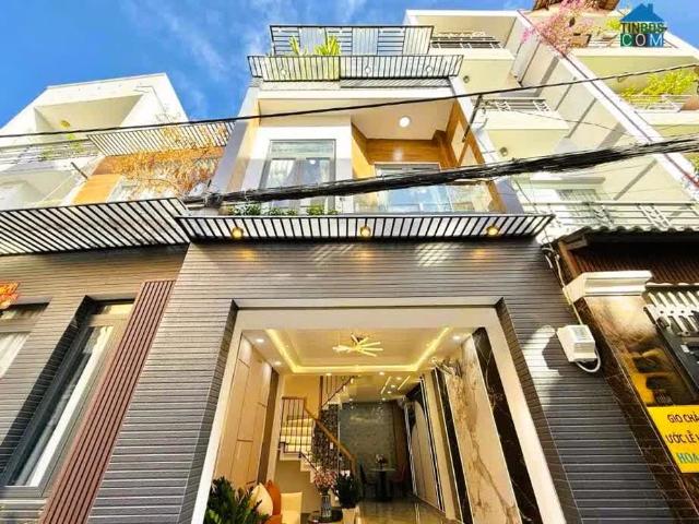 Nhà bán tại Khuôn viên UBND Thành phố Hồ Chí Minh, Thành phố Hồ Chí Minh
