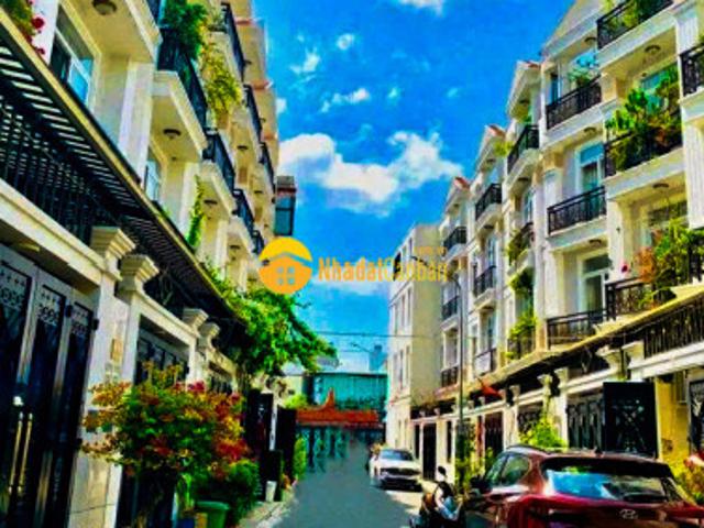 Nhà mặt phố bán