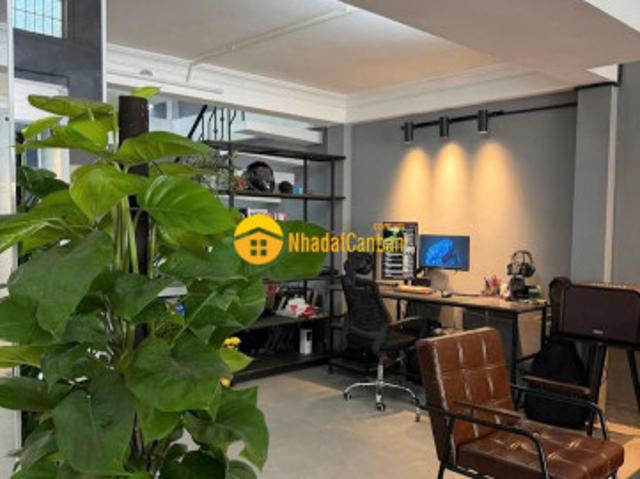 Nhà mặt phố bán