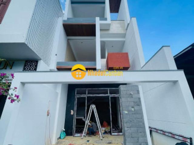 Nhà mặt phố bán