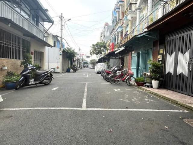 Nhà bán tại Khuôn viên UBND Thành phố Hồ Chí Minh, Thành phố Hồ Chí Minh