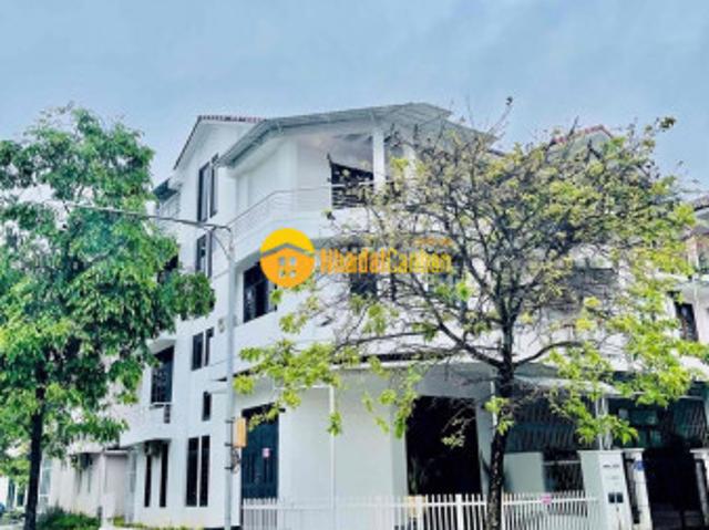 Nhà mặt phố bán