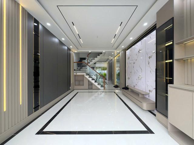 Nhà mặt phố bán