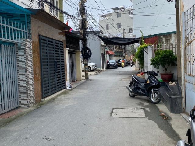 Nhà mặt phố bán