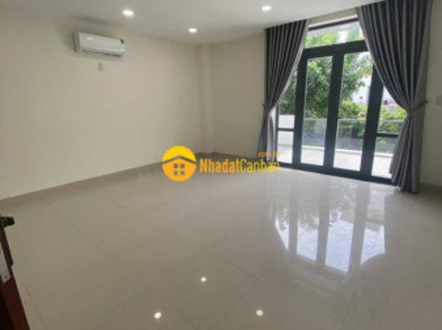 Nhà mặt phố bán