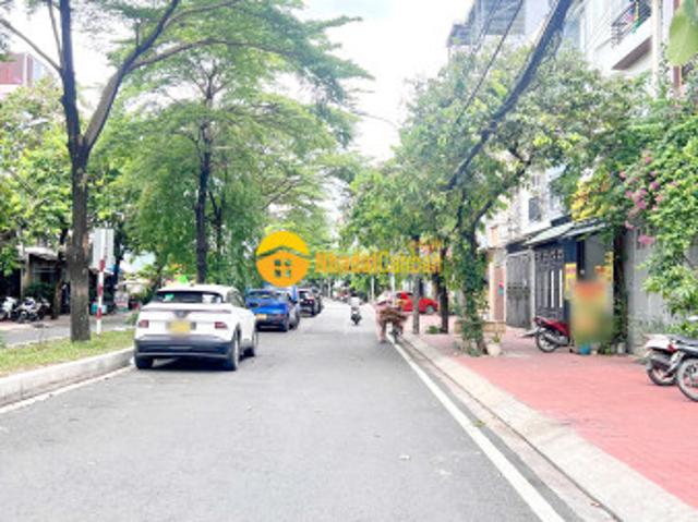 Nhà mặt phố bán