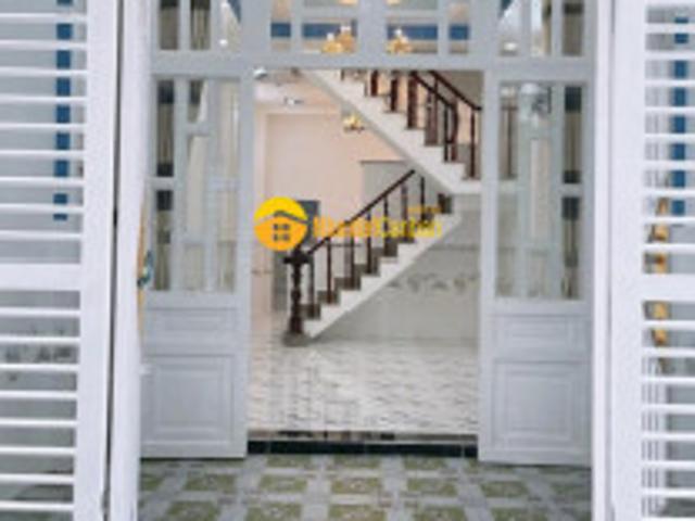 Nhà mặt phố bán