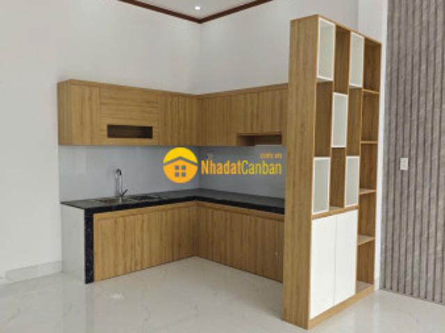 Nhà mặt phố bán