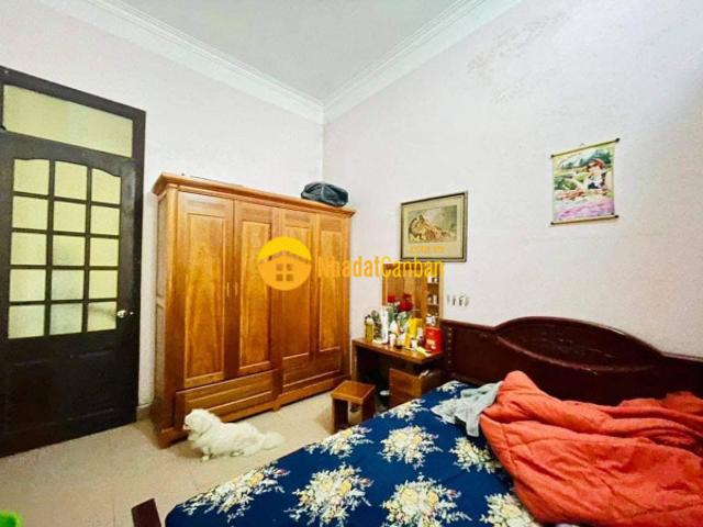 Nhà mặt phố bán