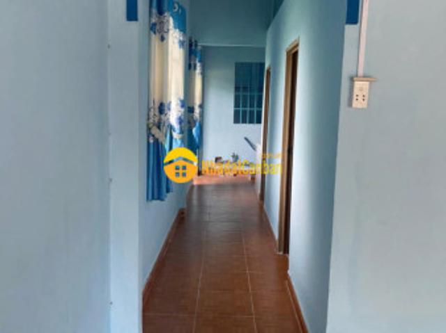 Nhà mặt phố bán