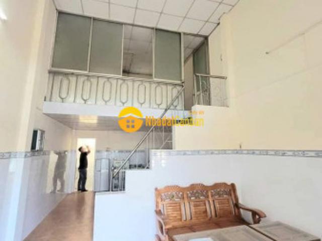 Nhà mặt phố bán