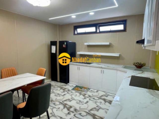 Nhà mặt phố bán