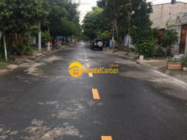 Nhà mặt phố bán