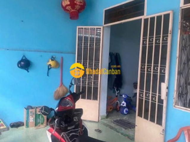 Nhà mặt phố bán