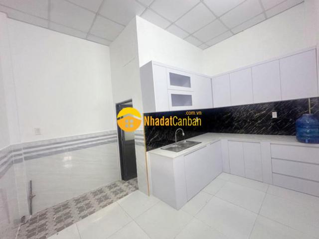 Nhà mặt phố bán