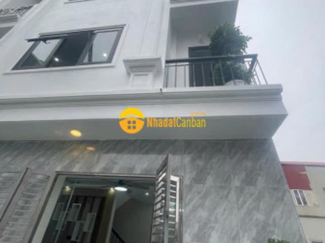 Nhà mặt phố bán